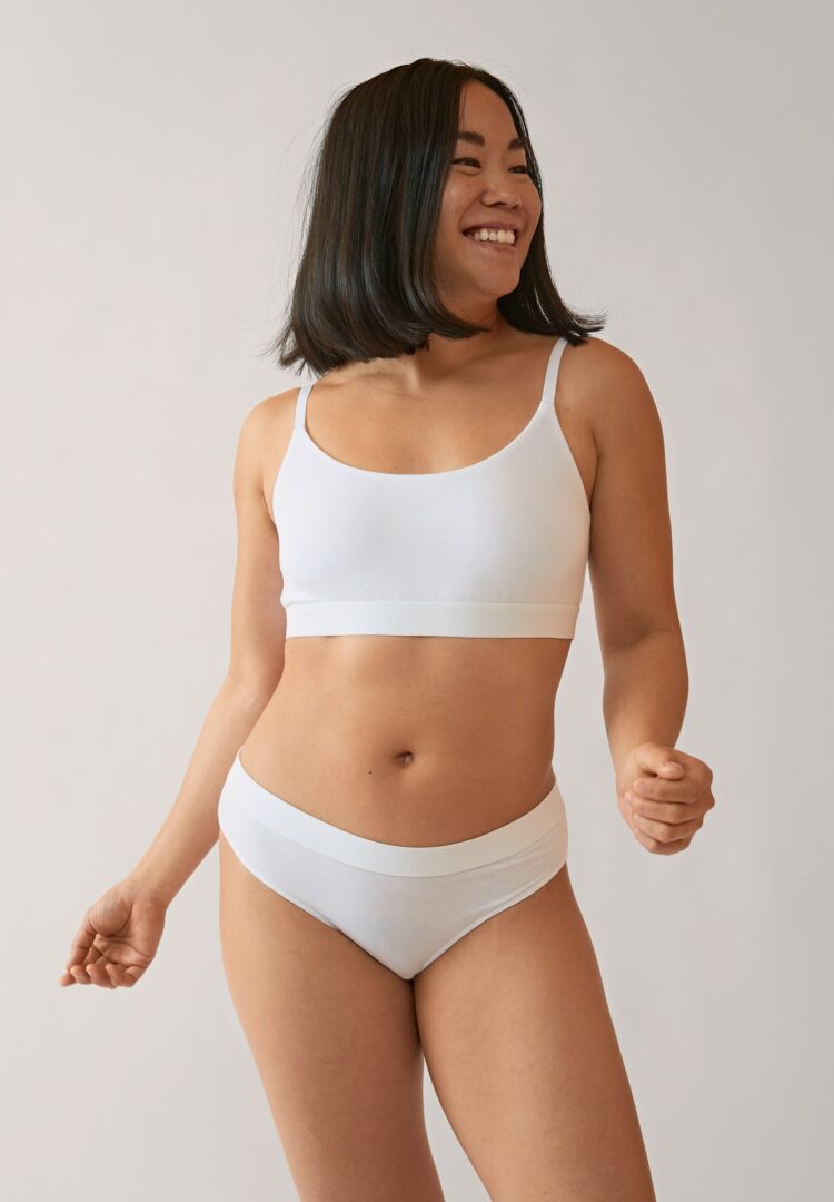 Bh Tovaa In White von ArmedAngels