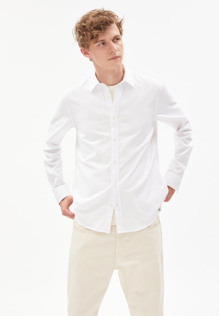 Hemd Quaadi In White von ArmedAngels