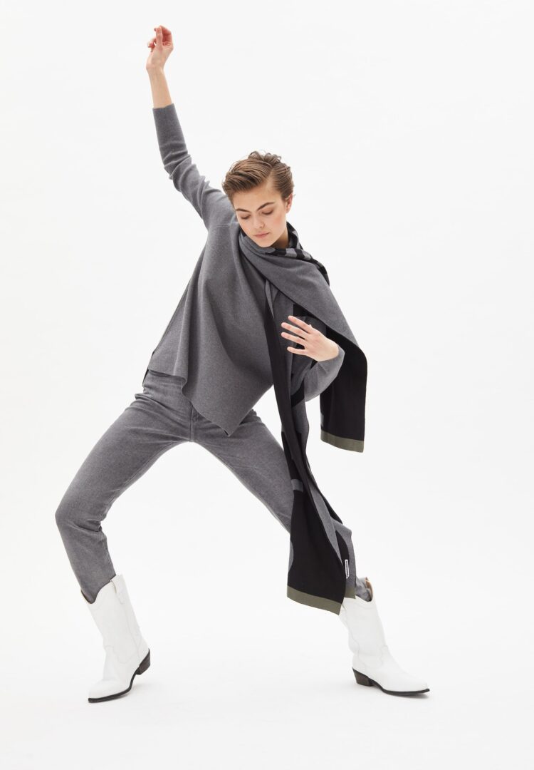 Schal Logaan Soft In Mid Grey Melange-black von ArmedAngels